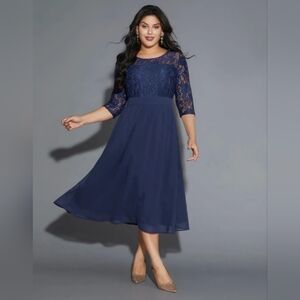 BloomChic NWT Navy Blue Lace Sleeves Midi Dress Size 4X